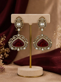 Ruby elegance with a royal touch