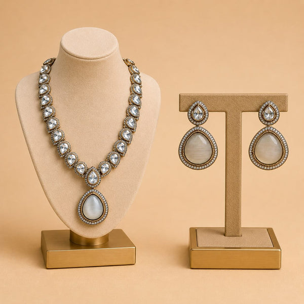 Noor-e-Ivory Set